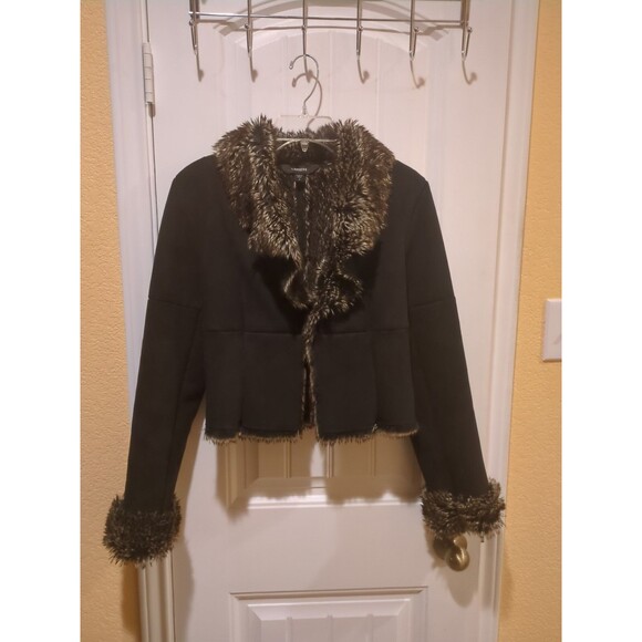 Express Black Faux Fur Collared Fully Lined Faux Suede Jacket - Size 4 - Picture 2 of 16